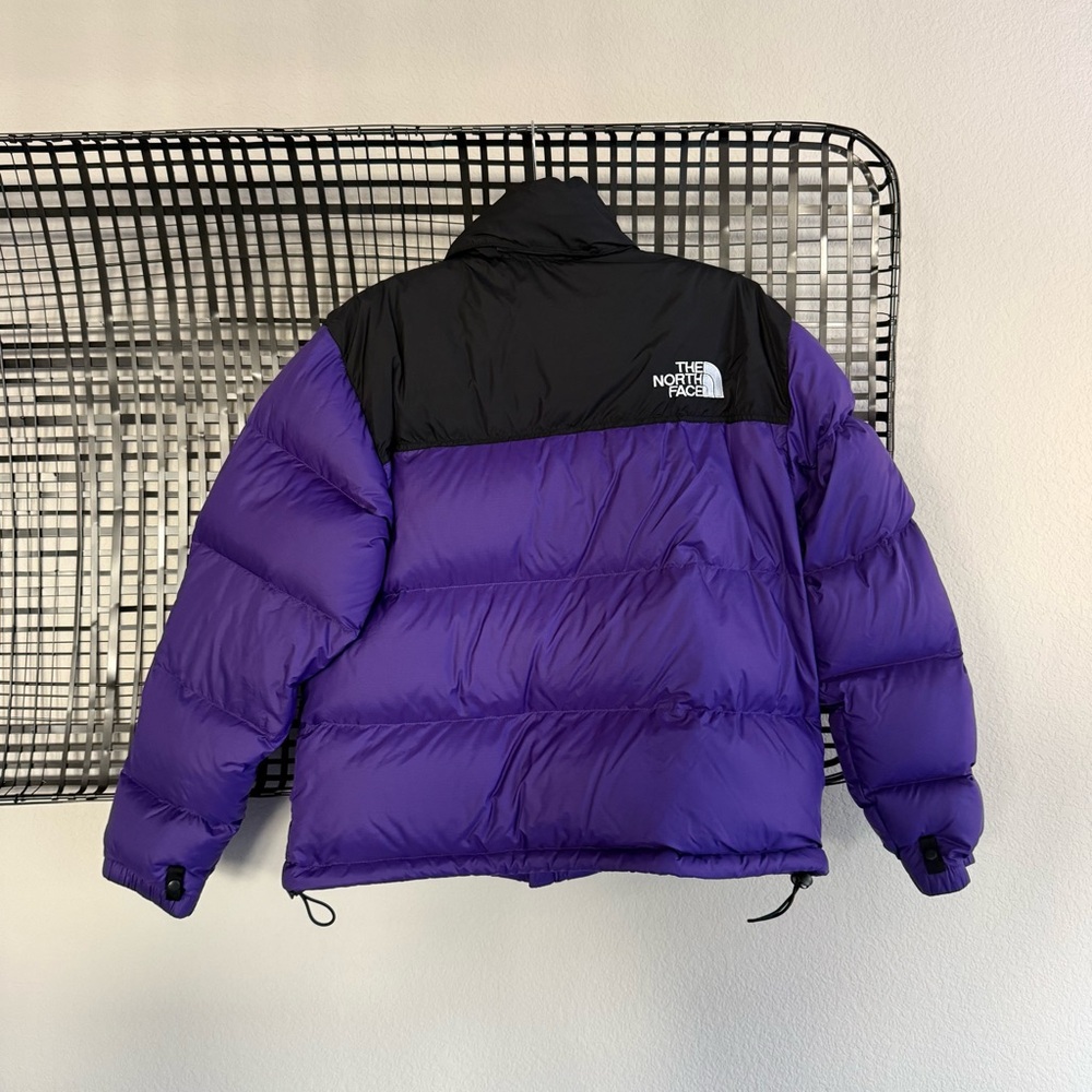 The North Face 1996 Retro Nuptse Jacket in Peak Purple - Picture 7 of 7